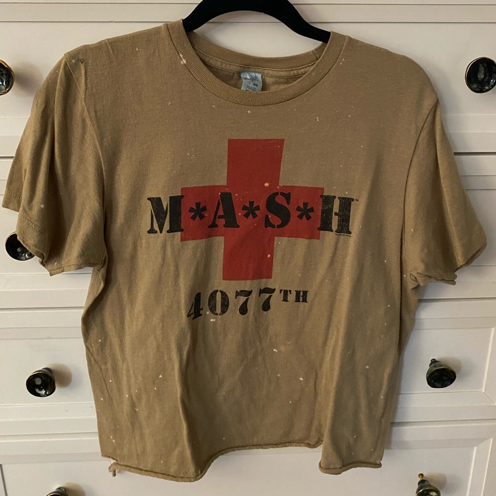 M A S H tee ♥️